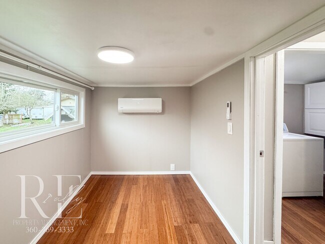 Building Photo - Charming Bremerton Rambler with Classic Warmth and Modern Comforts