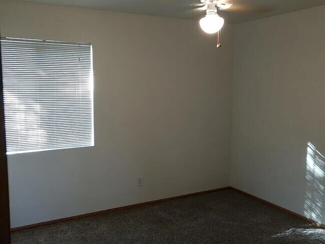 Building Photo - 11125 Smoke Tree Rd