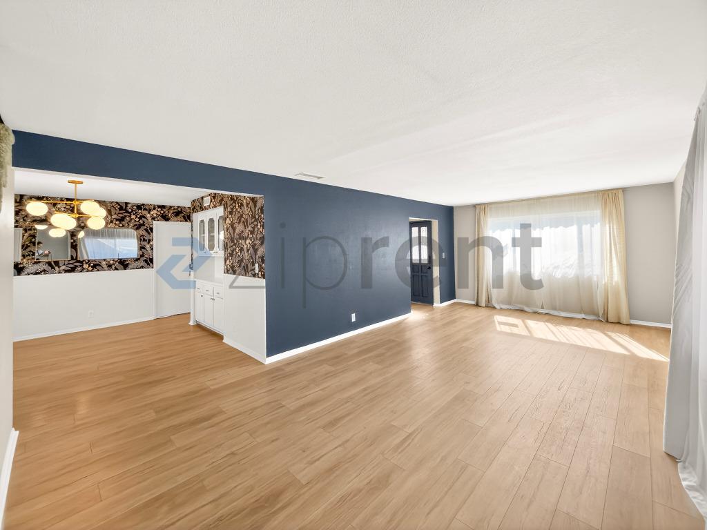 Building Photo - Unit #1