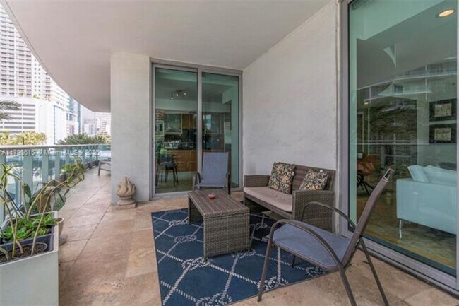 Building Photo - 1331 Brickell Bay Dr