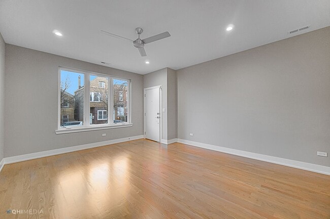 Building Photo - 1734 W 21st Pl