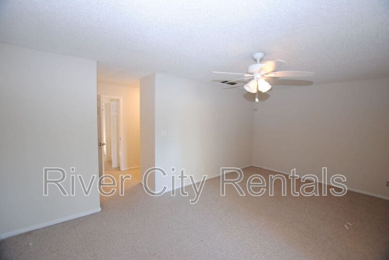 Building Photo - 7769 Point Vicente Ct