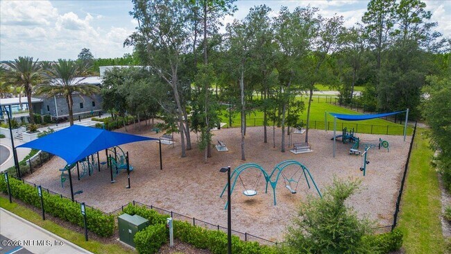 Building Photo - 10300 Silverbrook Trl