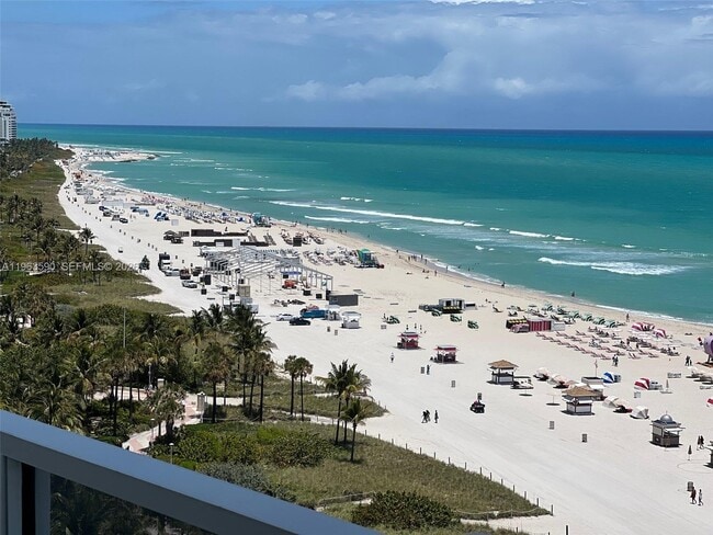 Building Photo - 100 Lincoln Rd