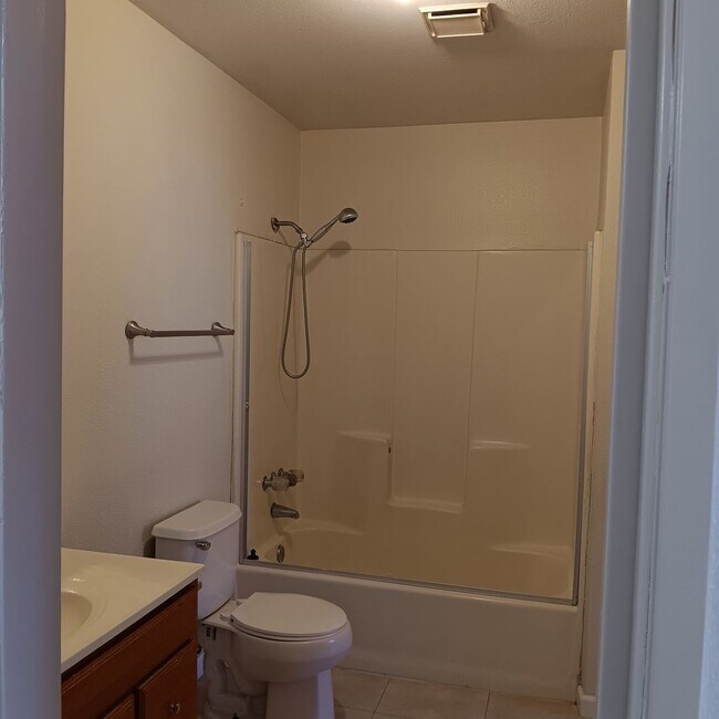 Building Photo - 891 St Andrews Dr