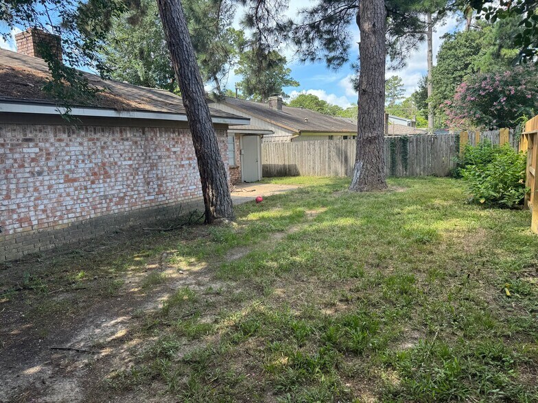 Building Photo - 9706 Galston Ln