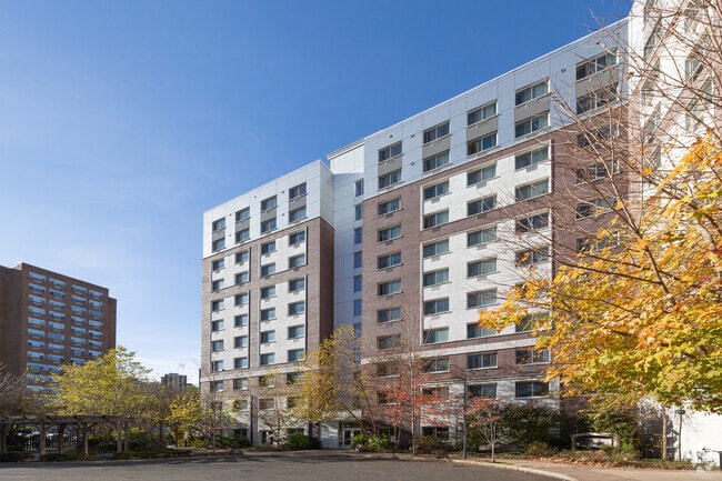 Building Photo - The Woodlands