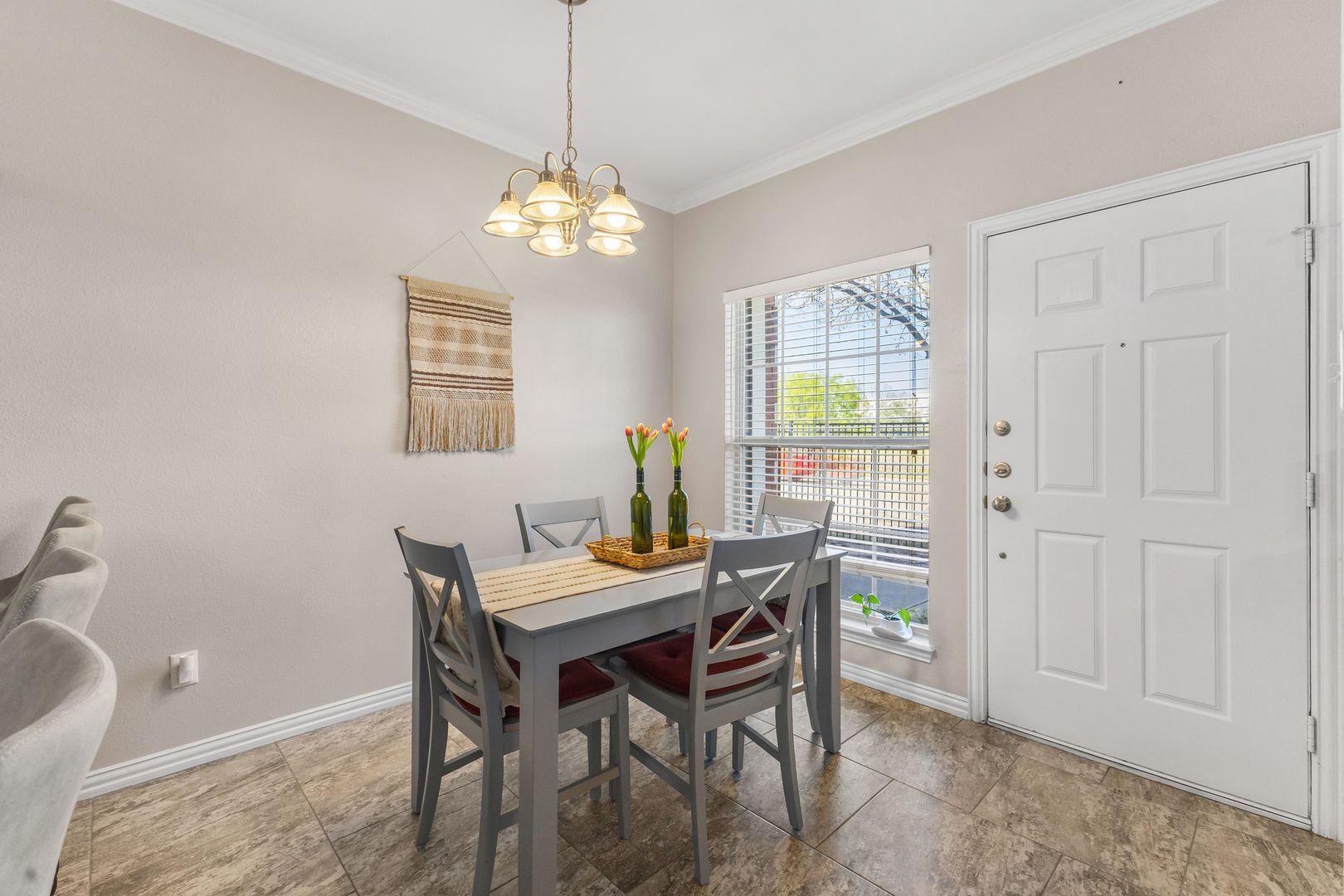 Building Photo - 3 Bed Available at Waterwood Townhome Complex!