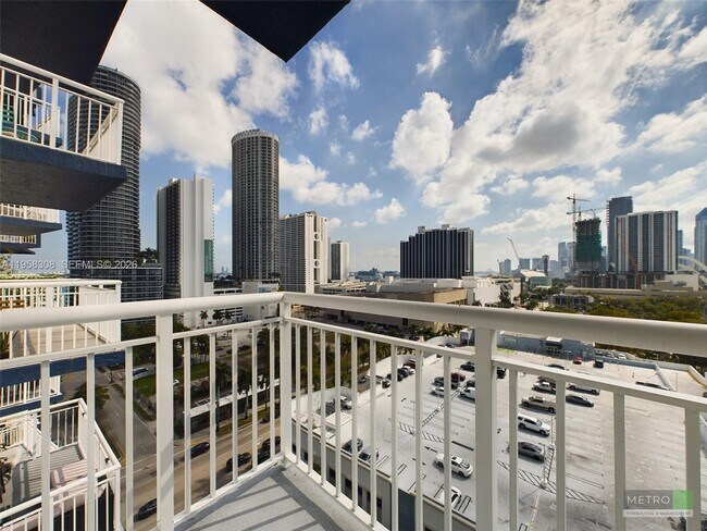 Building Photo - 275 NE 18th St