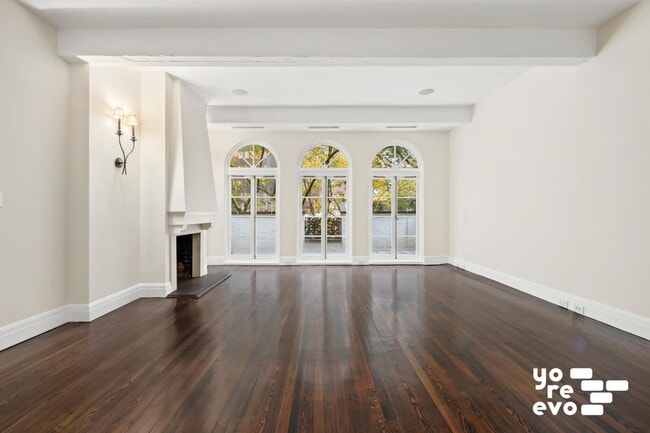 Building Photo - East 49th Street