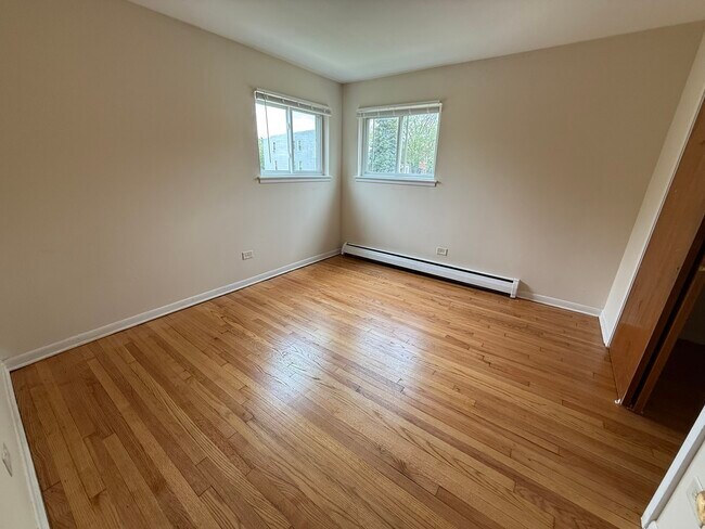 Building Photo - 1246 S 51st Ct