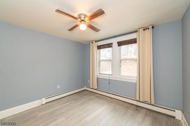 Building Photo - 382 Howard Blvd