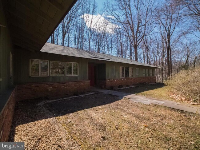 Building Photo - 4313 Woodlark Dr