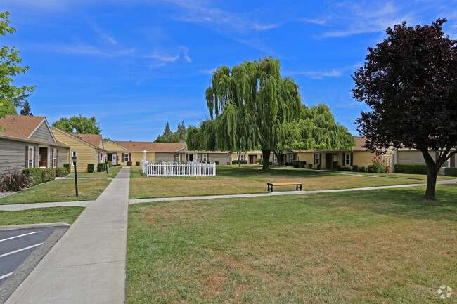 Building Photo - Broadway Senior Center