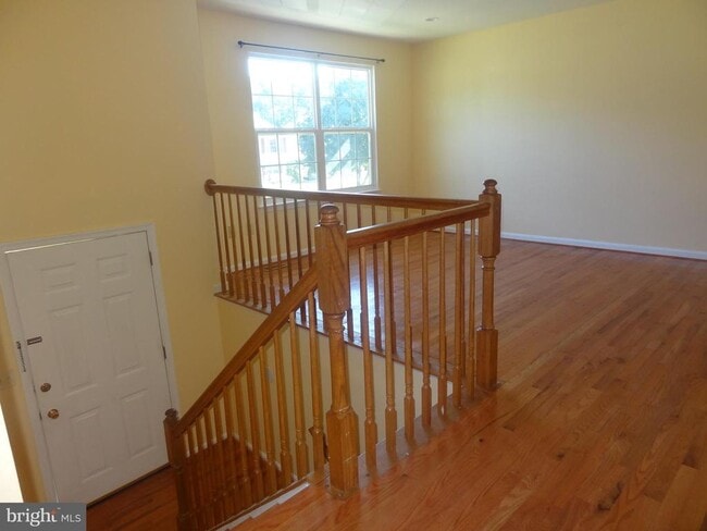 Building Photo - 1511 Pullman Dr