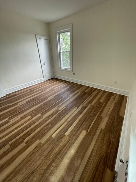Building Photo - 38 Feiner Pl