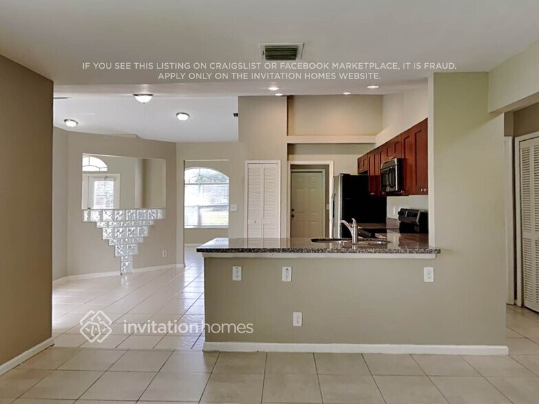 Building Photo - 8279 Coconut Blvd