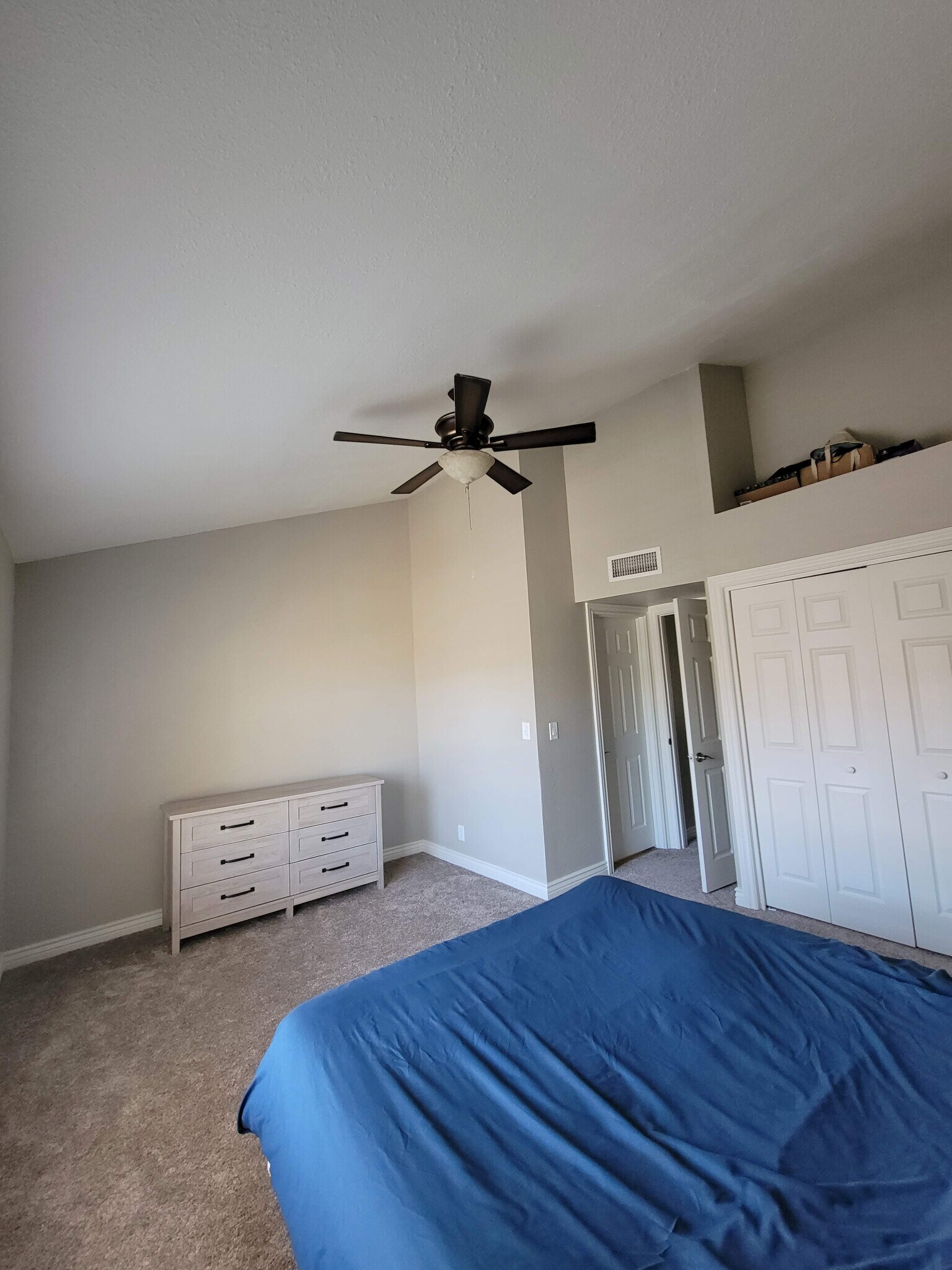 Building Photo - 5704 E Aire Libre Ave