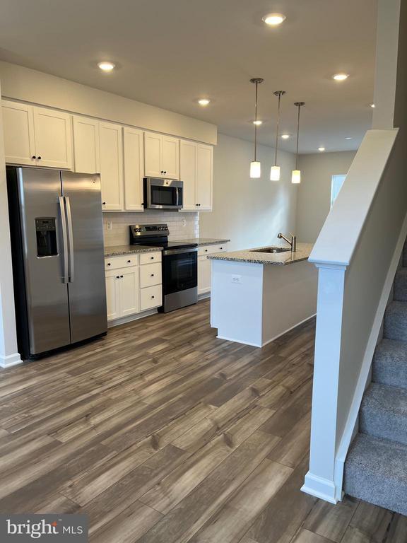 Building Photo - 306 Watercourse Dr