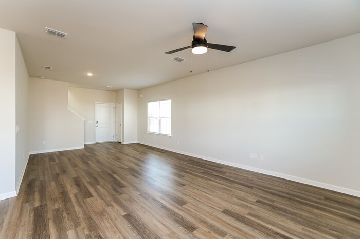 Building Photo - 260 Parkwood Vista Way