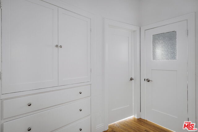 Building Photo - 451 N Orange Grove Ave