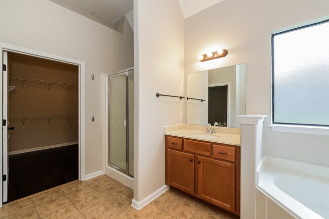 Building Photo - 7659 Romero Dr