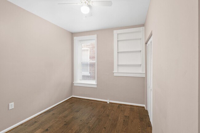 Building Photo - 4061 Hartford St