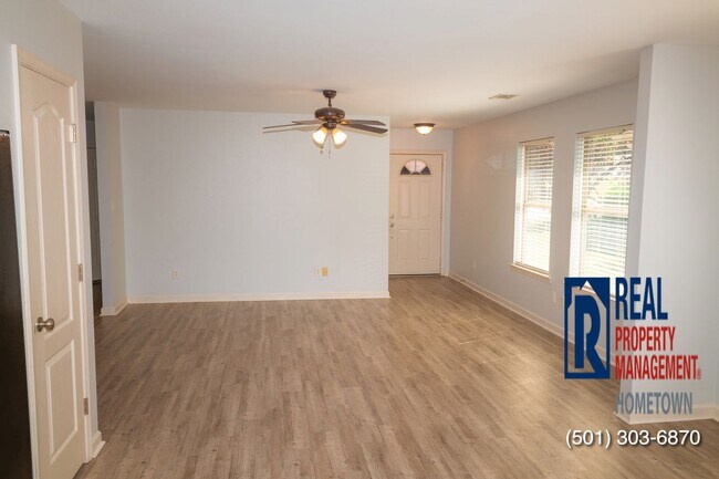 Building Photo - 104 Austin Ln