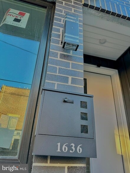 Building Photo - 1636 S Bailey St