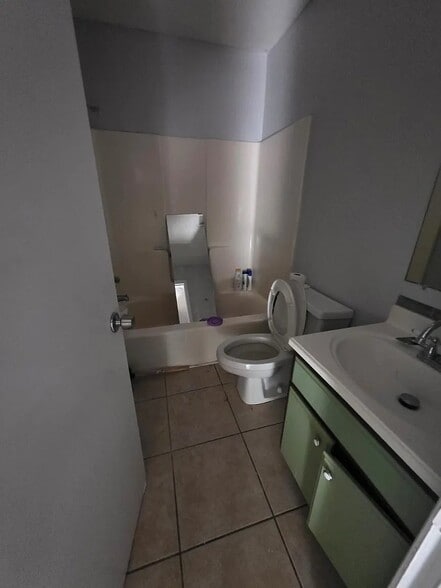 Building Photo - 1619 Forest Dr