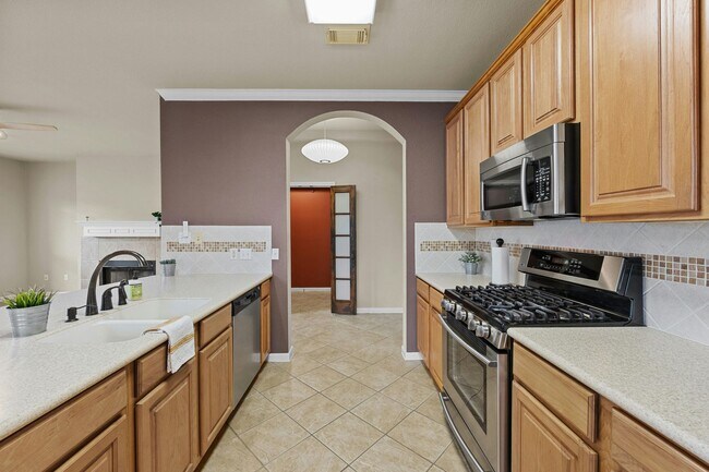 Building Photo - Elegant Home in Teravista Golf Course Comm...