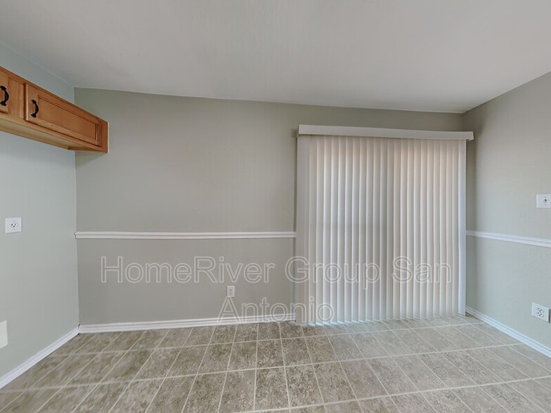 Building Photo - 128 Gatewood Bay