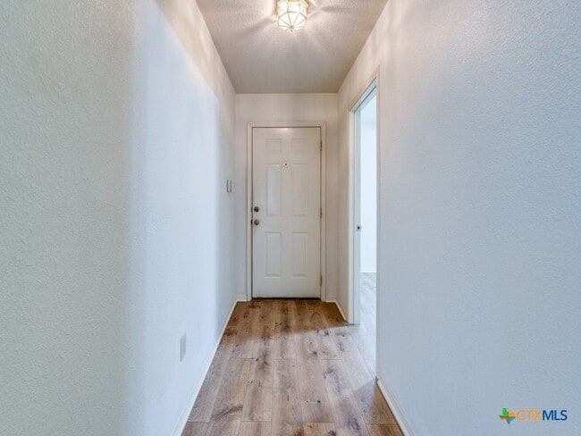 Building Photo - 510 Maricopa Dr