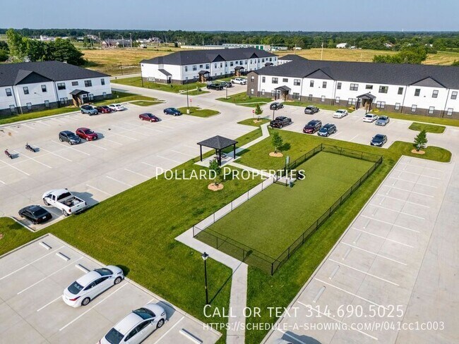 Building Photo - 614 Parkview Dr