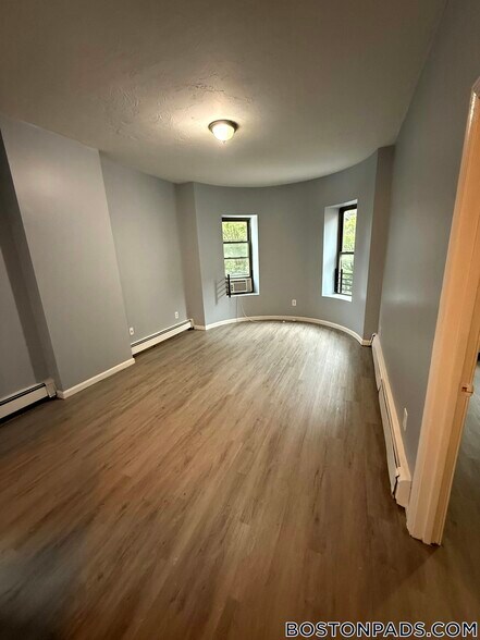 Building Photo - 3150 Washington St