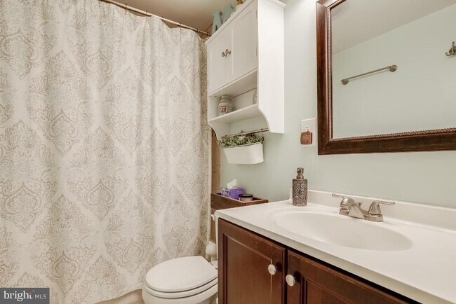 Building Photo - 8280 Wold Den Ct