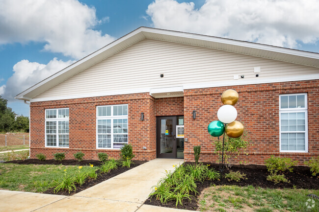 Building Photo - Oakdale Apartments