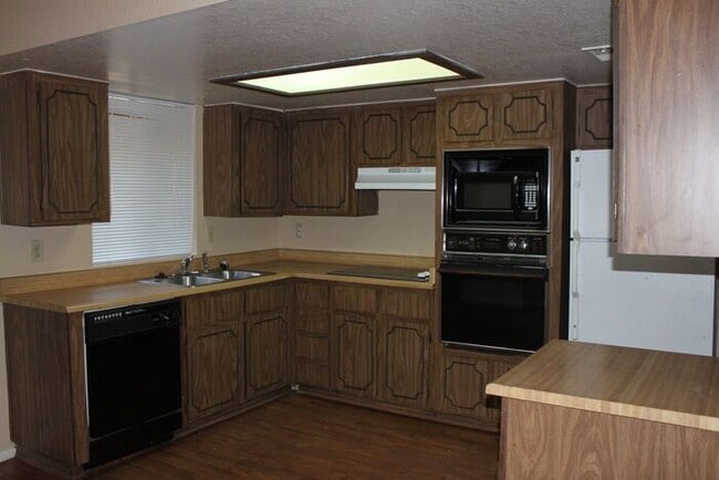 Primary Photo - Affordable 2 Bedroom in Mesa