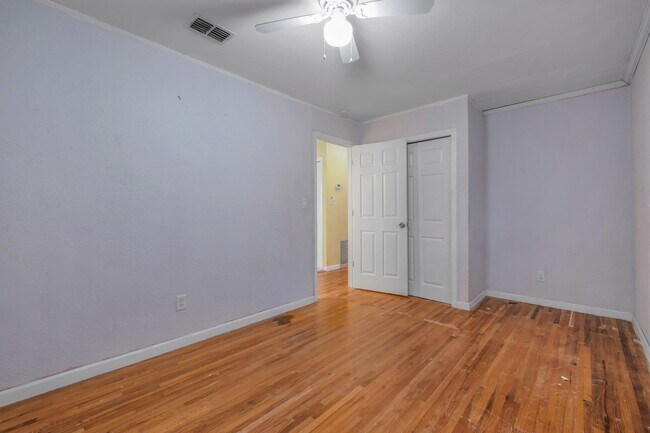 Building Photo - 2115 Jackson Bluff Rd