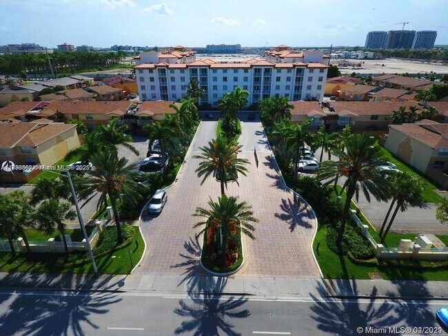 Building Photo - 4660 NW 79th Ave
