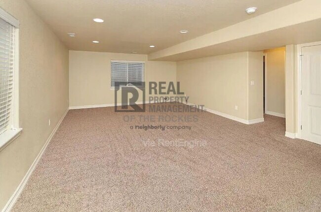 Building Photo - 617 Canyonlands St