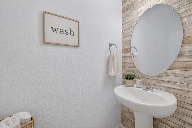 Building Photo - 2216 Bear Peak Rd