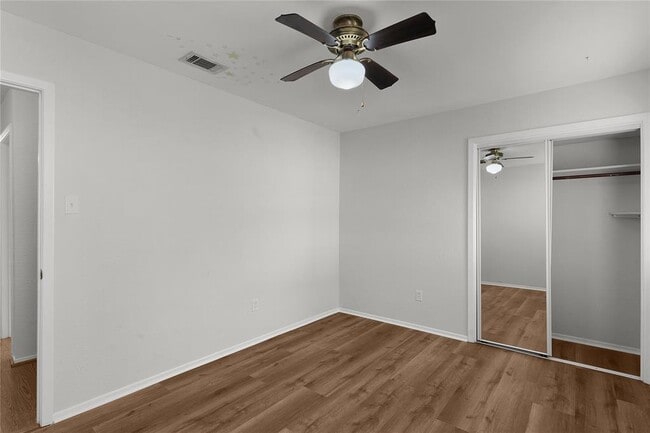 Building Photo - 8102 Red Willow Dr