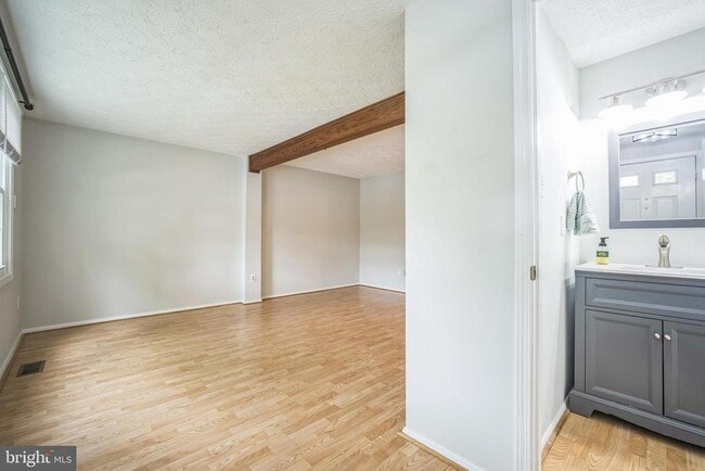 Building Photo - 10301 Granite Creek Ln