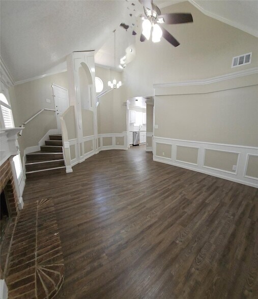 Building Photo - 12718 Hilltop Dr