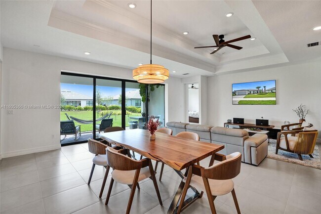 Building Photo - 4536 Silverwood Ln N