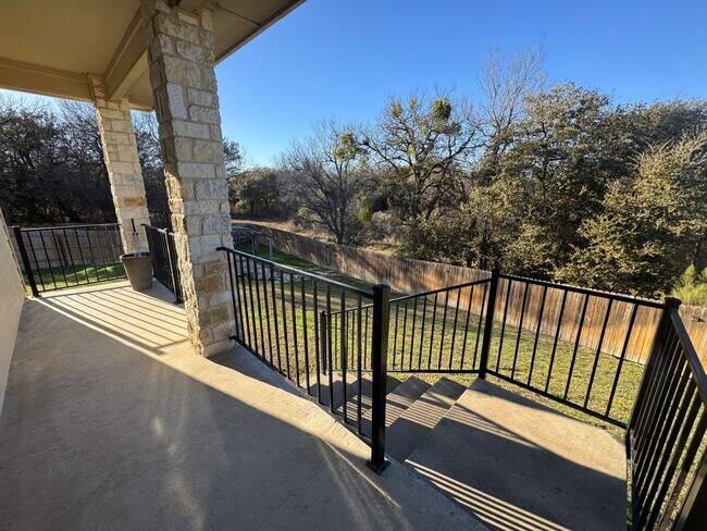 Building Photo - 8900 Viewpark Ln