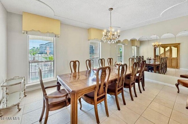 Building Photo - 2153 Trawood Dr