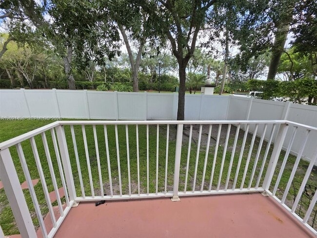 Building Photo - 16801 SW 49th Ct