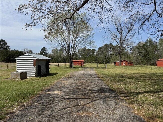 Building Photo - 6321 US Hwy 79 N